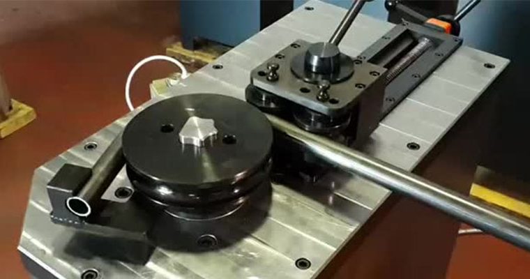 دستگاه خم کن لوله برقی