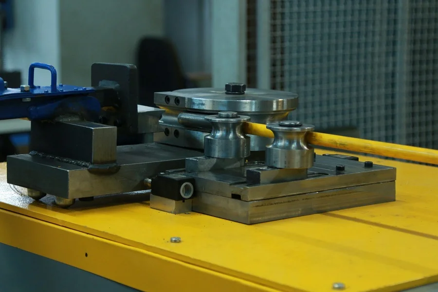 خمکاری با مندریل